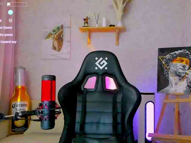 KiraRumGirl webcam
