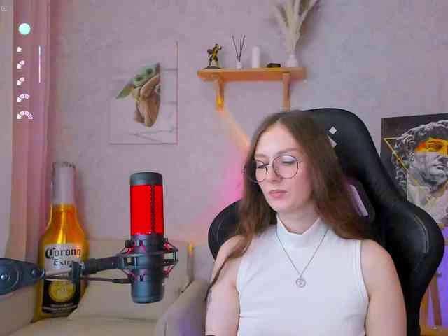 KiraRumGirl webcam