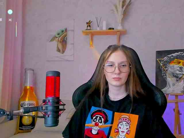 Модель: KiraRumGirl