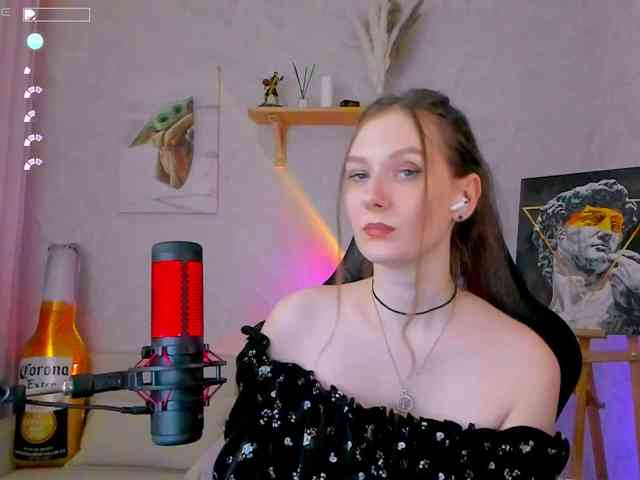 KiraRumGirl webcam