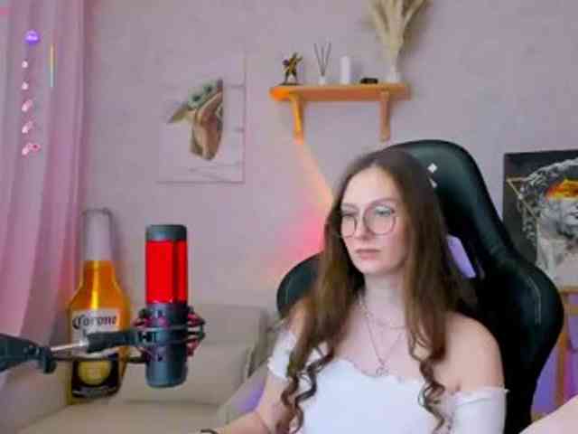 KiraRumGirl webcam