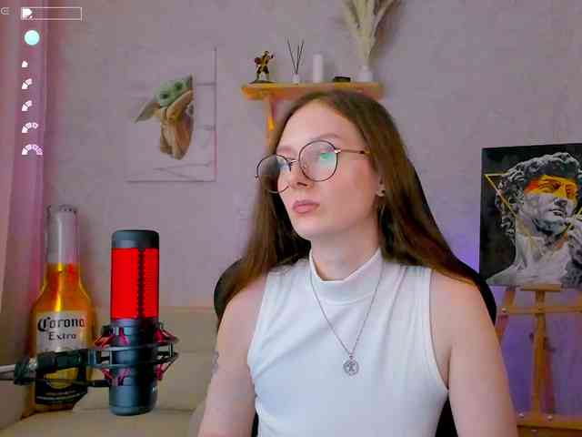KiraRumGirl webcam