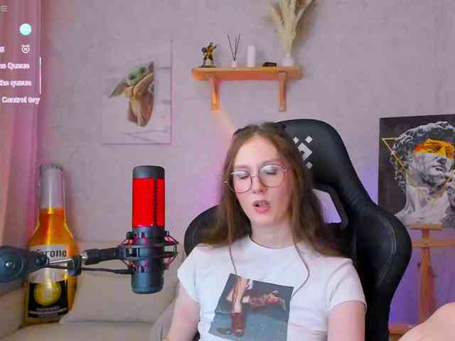 KiraRumGirl webcam