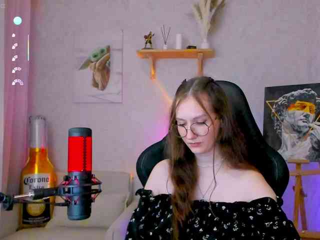 KiraRumGirl webcam