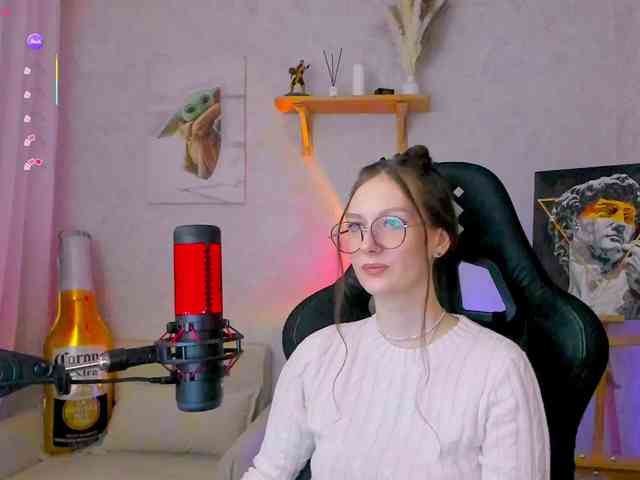 KiraRumGirl