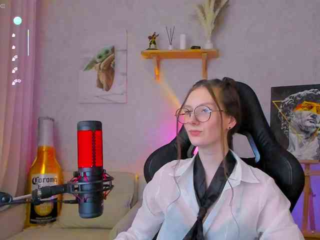KiraRumGirl webcam