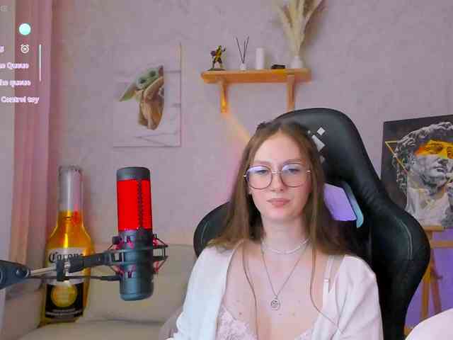 Модель: KiraRumGirl