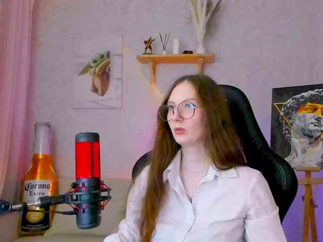 Модель: KiraRumGirl