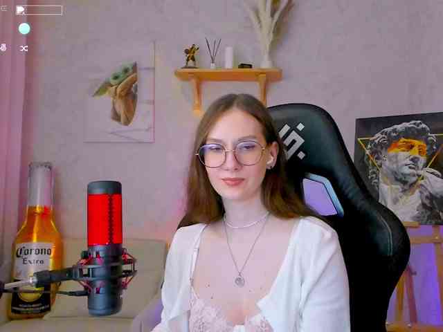 KiraRumGirl webcam