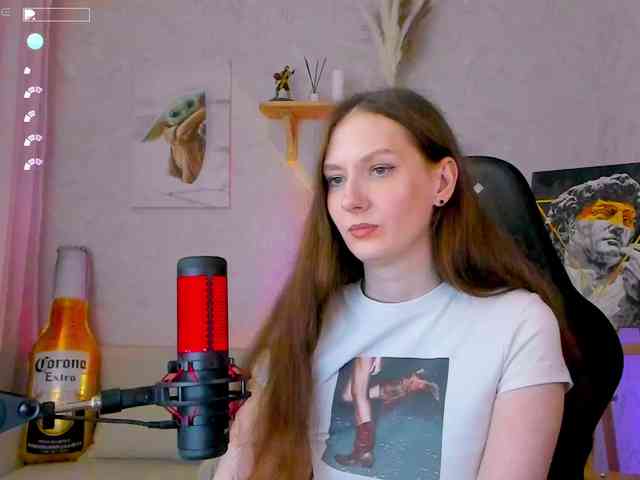 KiraRumGirl webcam