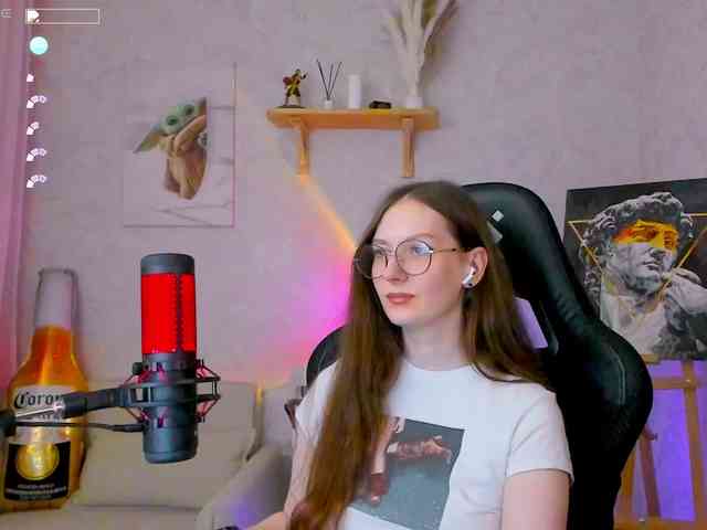 KiraRumGirl webcam