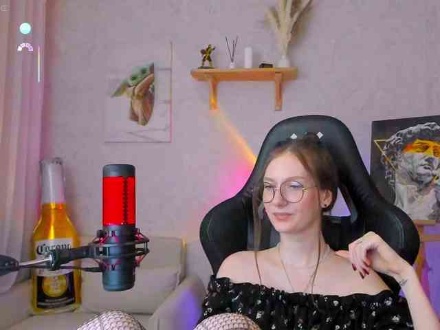 KiraRumGirl webcam