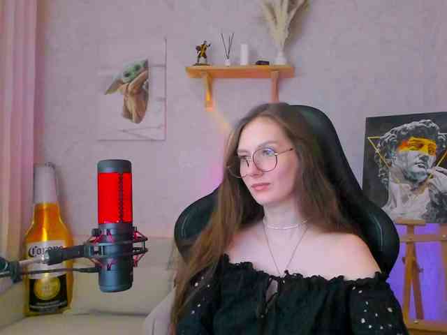 KiraRumGirl webcam