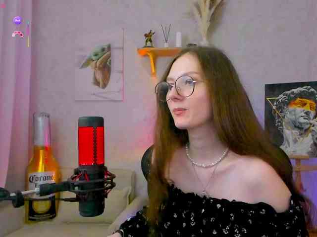 KiraRumGirl webcam