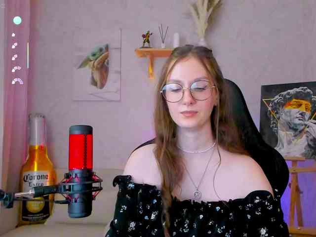 KiraRumGirl webcam