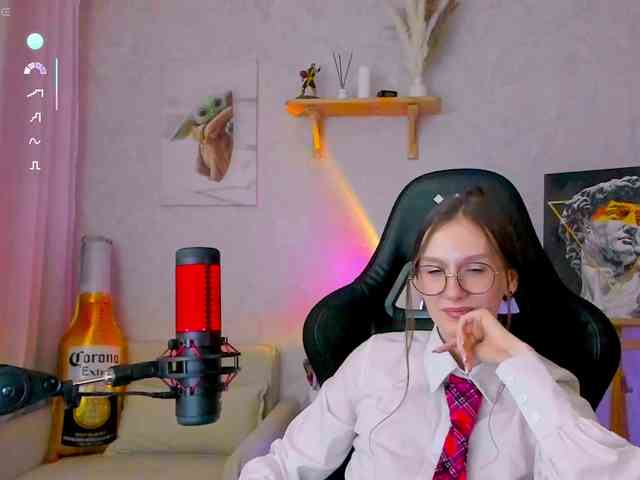 KiraRumGirl webcam