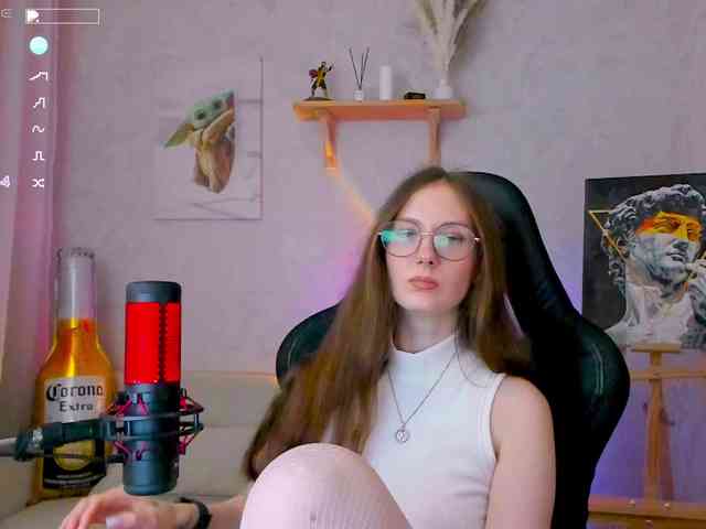 KiraRumGirl webcam
