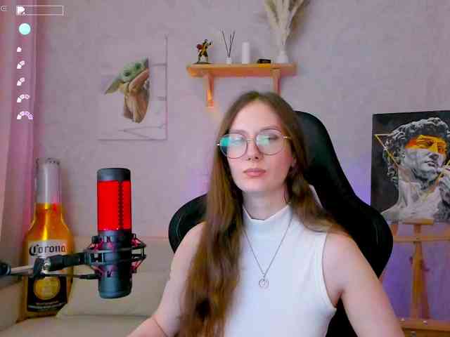 KiraRumGirl webcam
