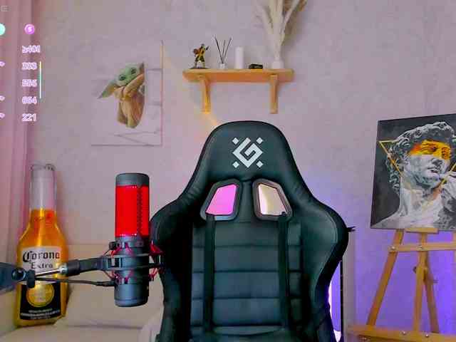 KiraRumGirl webcam