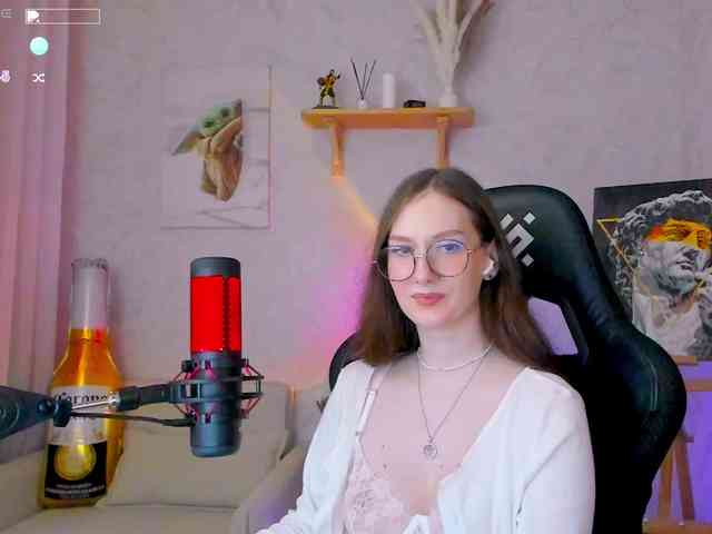 KiraRumGirl webcam