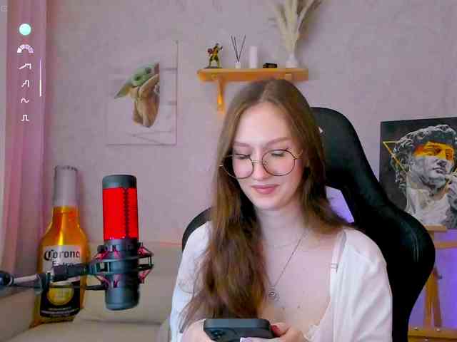 Модель: KiraRumGirl