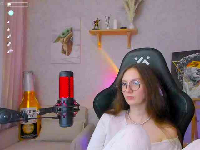 KiraRumGirl webcam