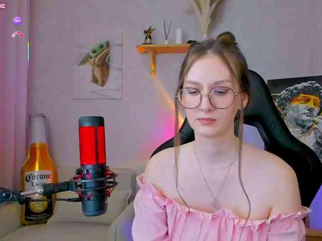 KiraRumGirl