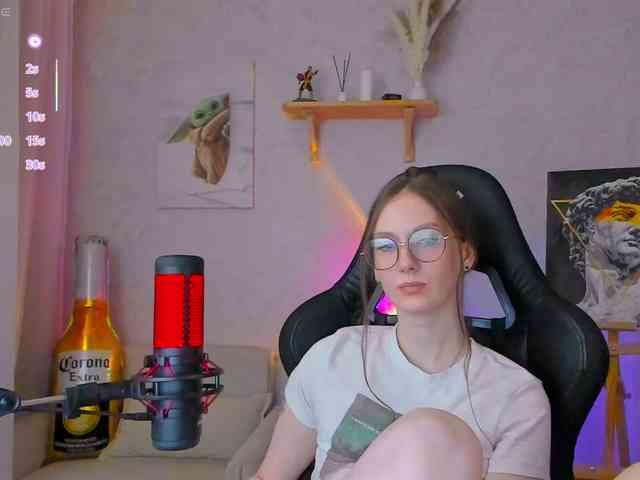KiraRumGirl webcam