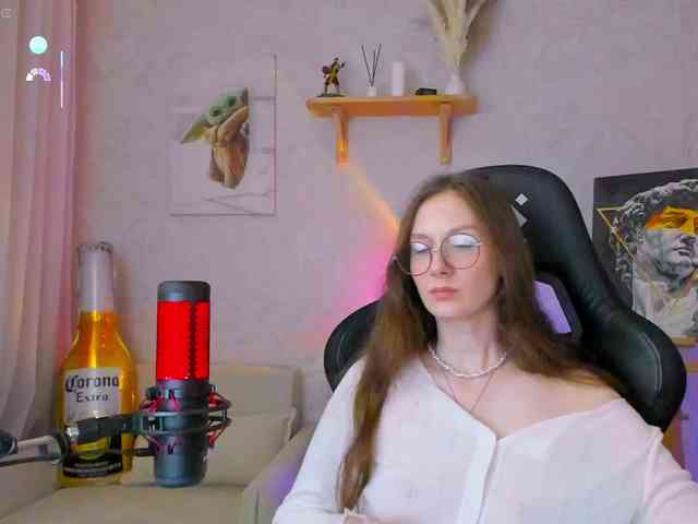KiraRumGirl webcam