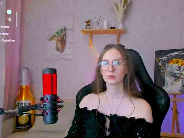 KiraRumGirl webcam