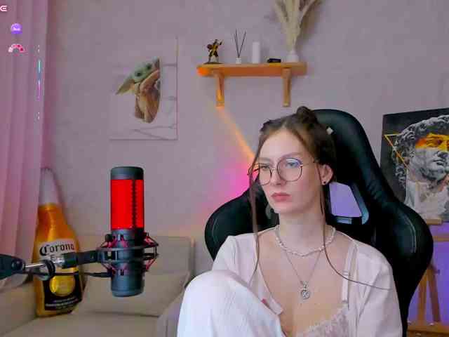 KiraRumGirl