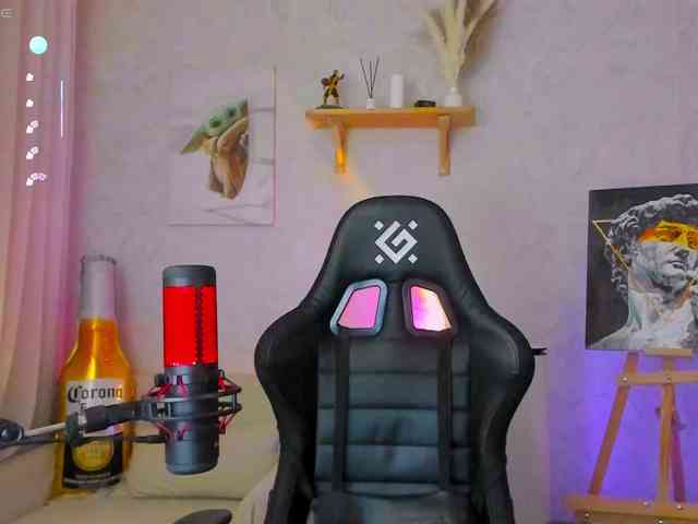 KiraRumGirl webcam