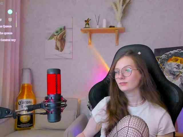 KiraRumGirl webcam