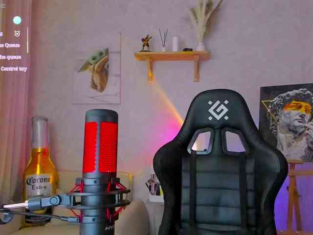 KiraRumGirl webcam