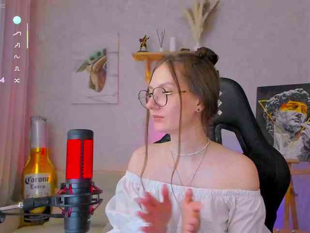 KiraRumGirl webcam