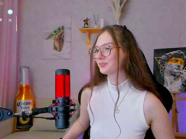 KiraRumGirl webcam
