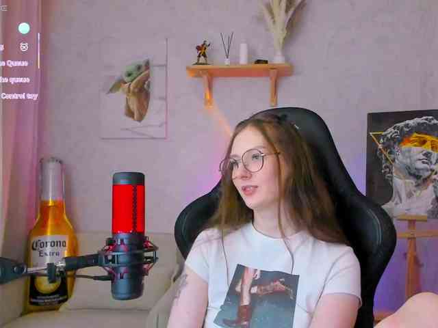 KiraRumGirl webcam