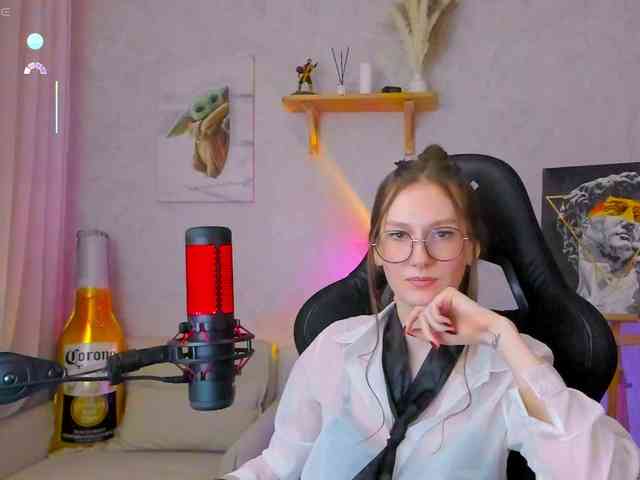 KiraRumGirl webcam