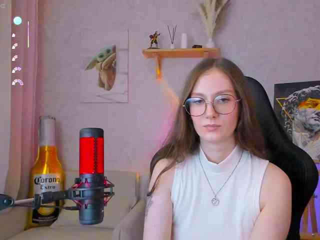Модель: KiraRumGirl