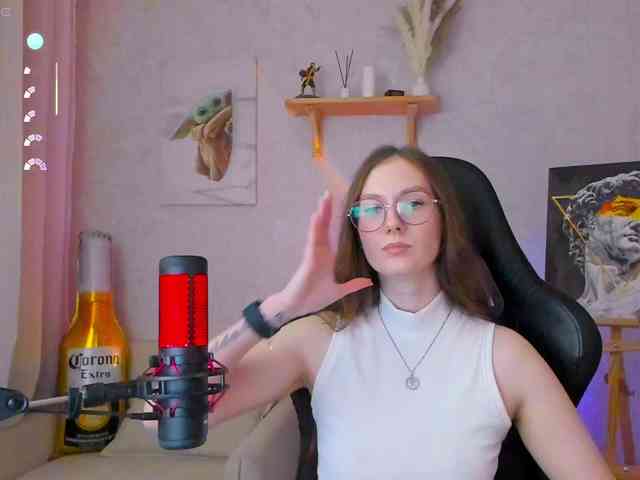 Модель: KiraRumGirl