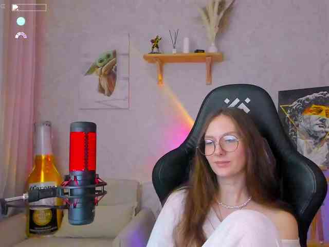 KiraRumGirl webcam