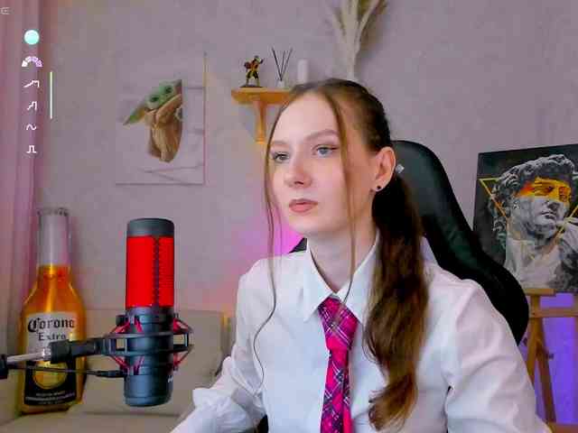 KiraRumGirl webcam