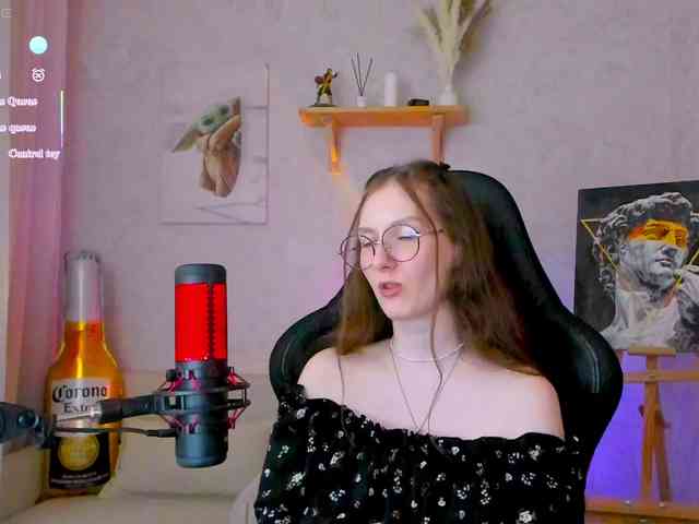 KiraRumGirl webcam