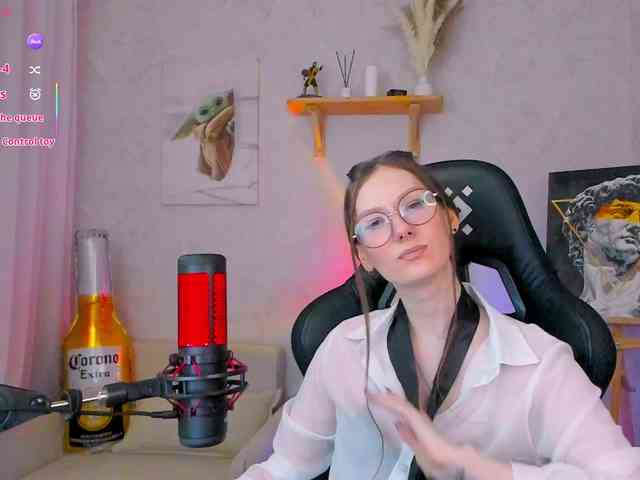 KiraRumGirl webcam