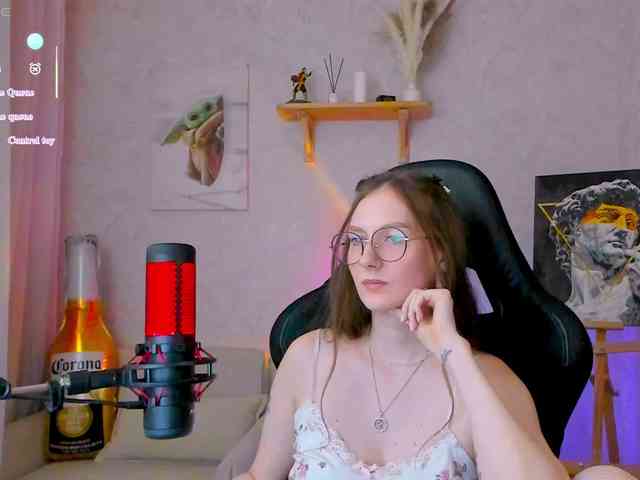 KiraRumGirl webcam