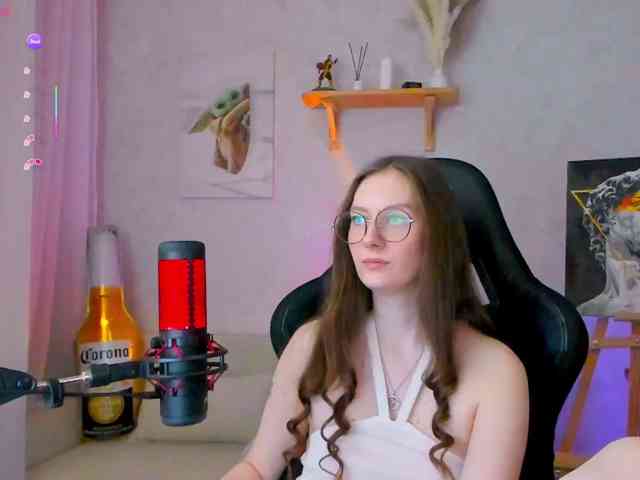 KiraRumGirl webcam