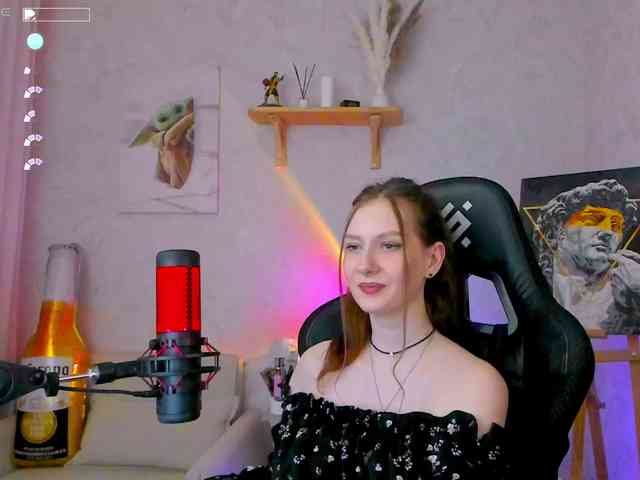 KiraRumGirl webcam