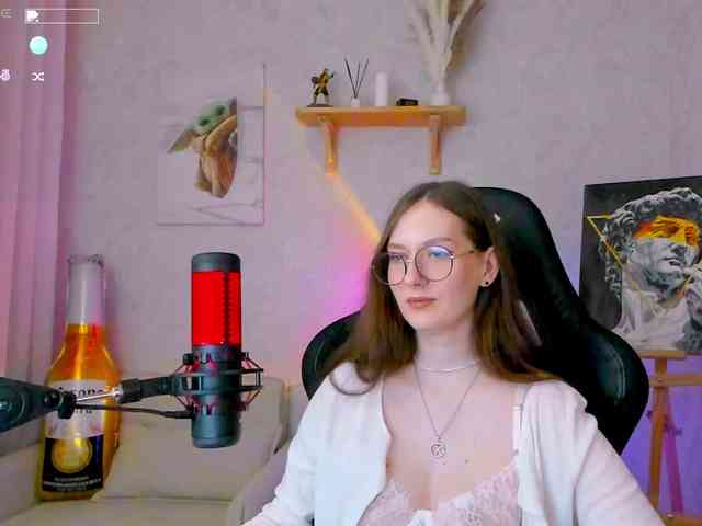 KiraRumGirl webcam