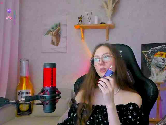 KiraRumGirl