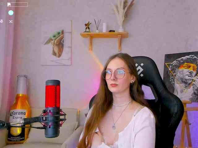 KiraRumGirl webcam